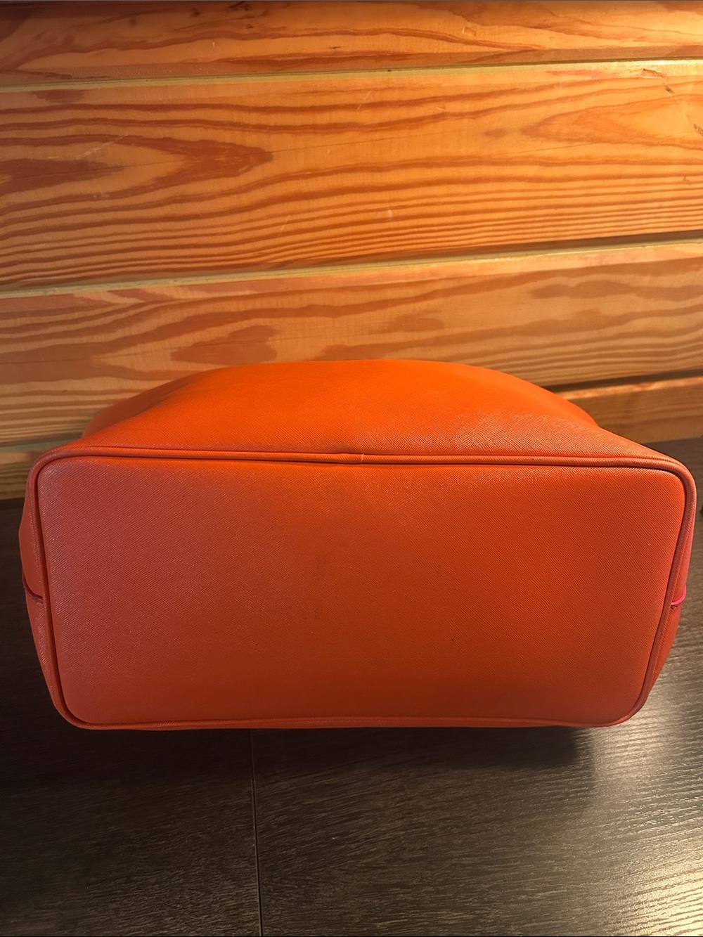 Marc Jacobs Large Orange Leather Tote with Luggage Tag - Picture 6 of 13